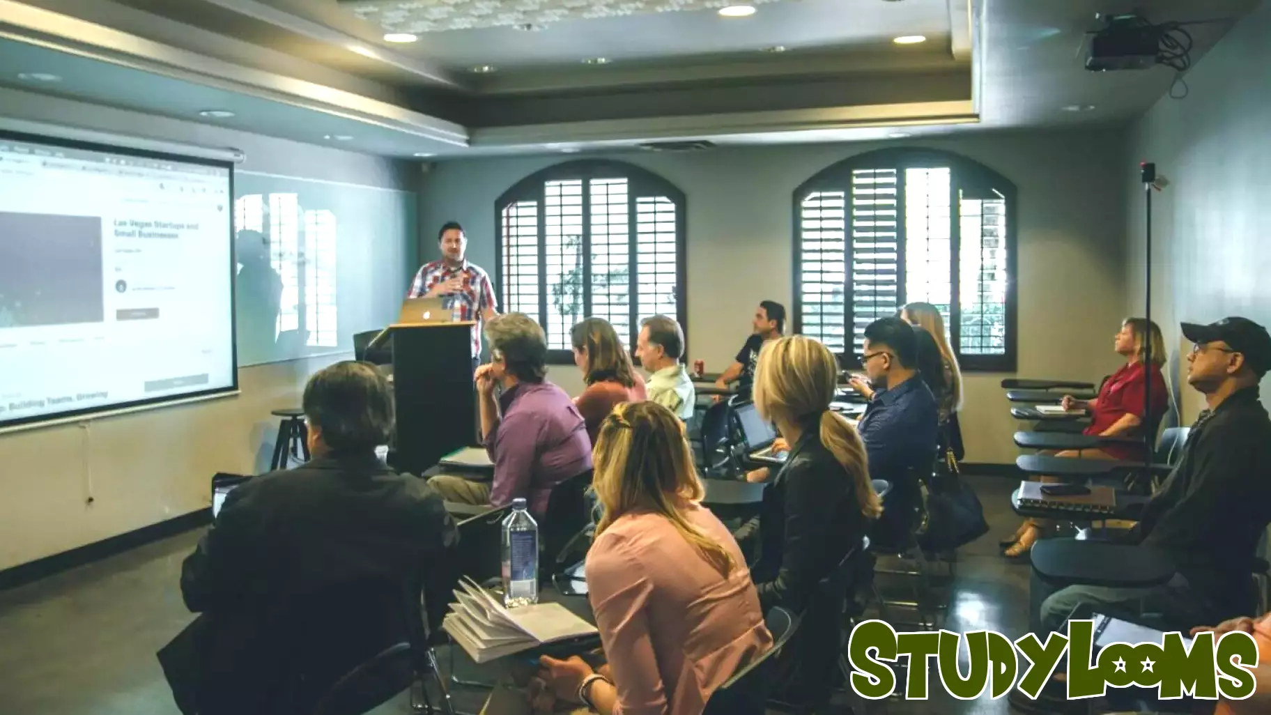 Arizona Education Experts Gather to Discuss Solutions at Town Hall