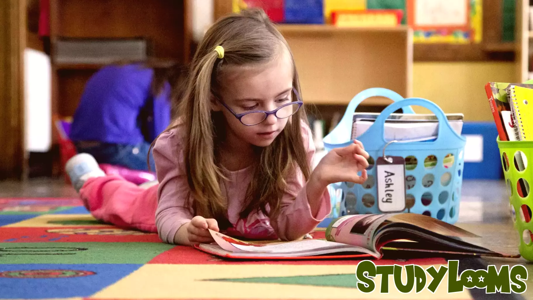 FAQ: How the federal scholarship program would help Illinois students